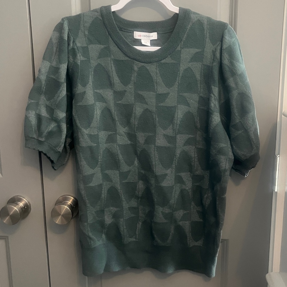 Liz Claiborne Dark Green Knit Sweater short sleeved